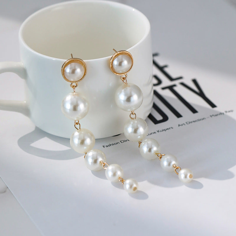 Classic Pearl Earring with Timeless Appeal