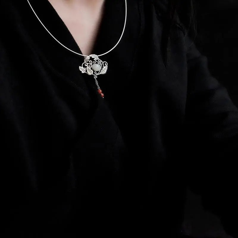 Classic Silver Pendant with Timeless Appeal