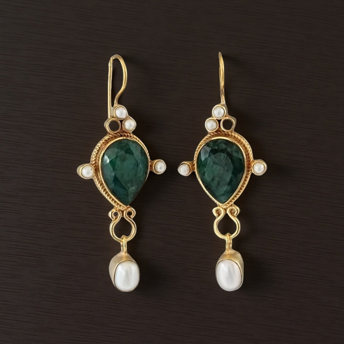 Romantic Pearl Earring for Special Moments