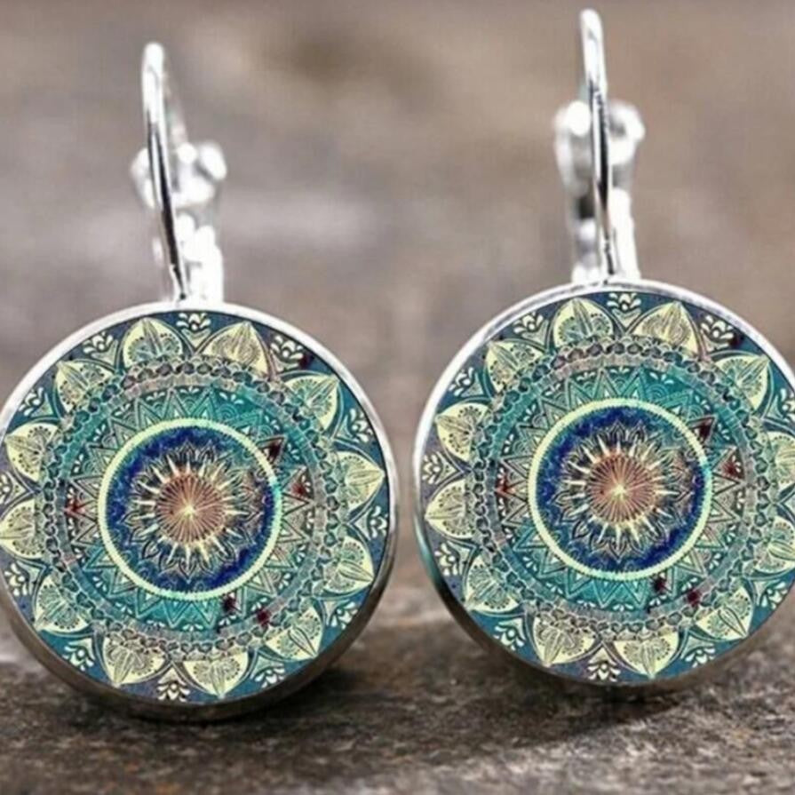Classic Earring with Timeless Appeal