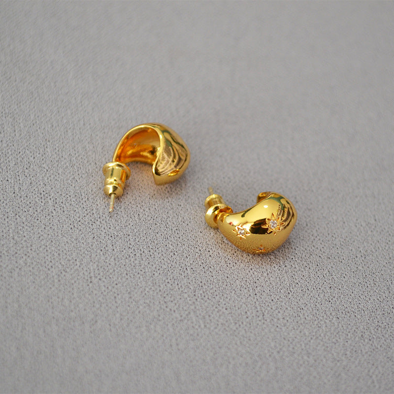 Beautiful Silver Earring with Unique Style