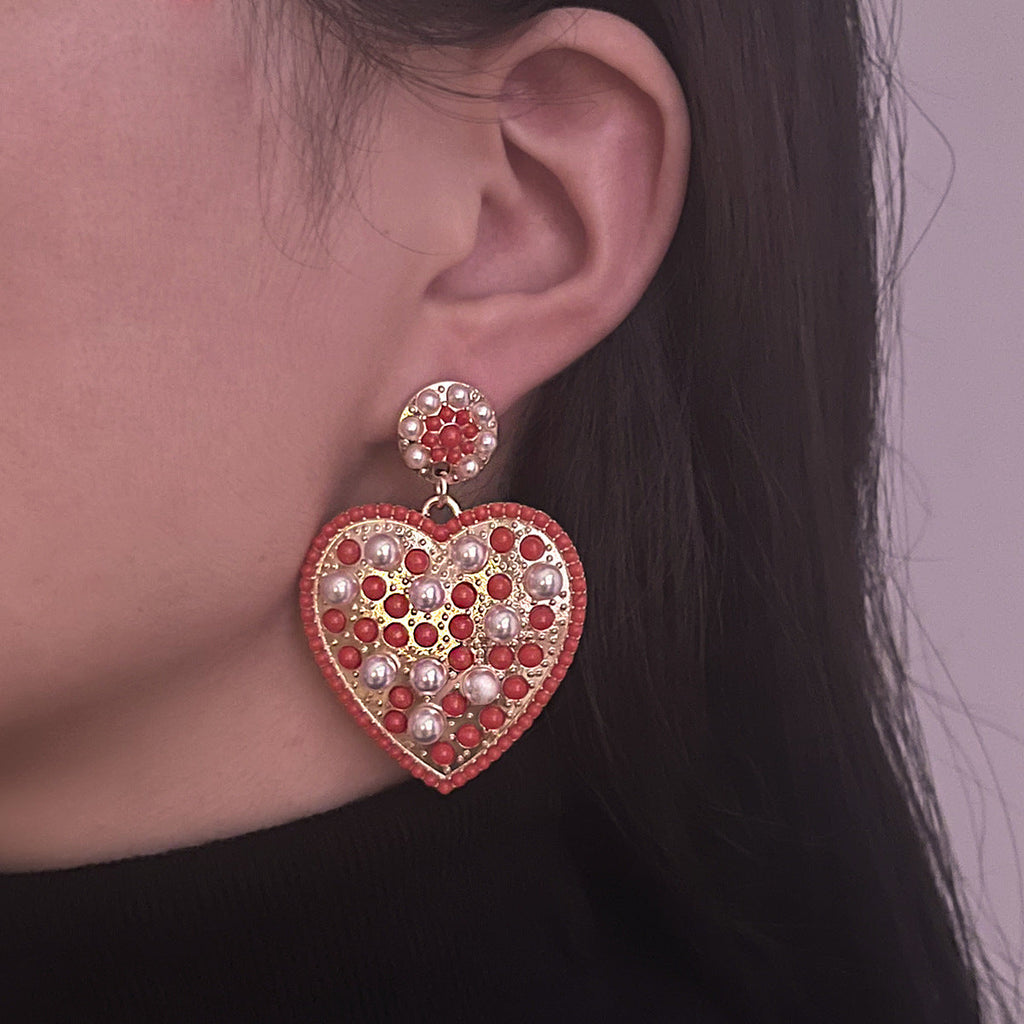Charming Earring for Any Occasion