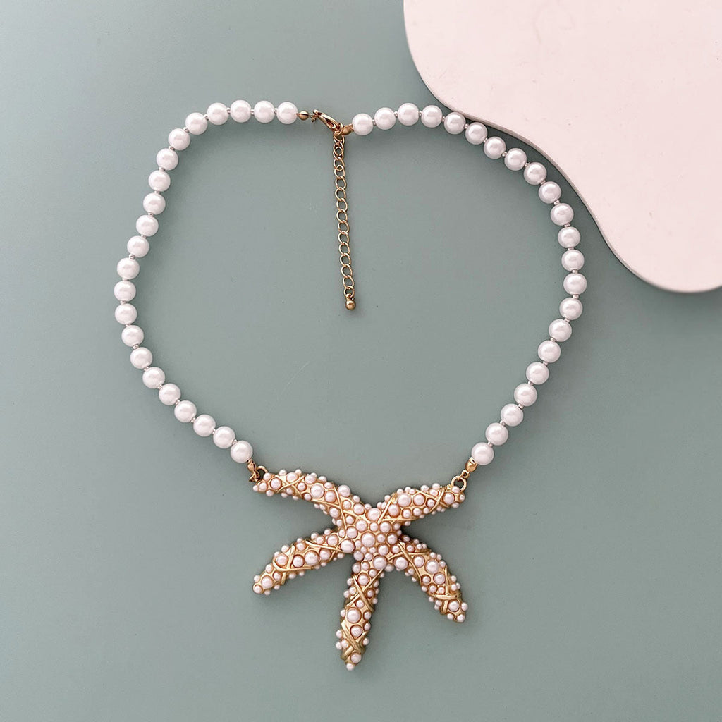 Romantic Pearl Necklace for Special Moments