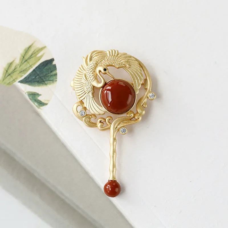 Charming Silver Pendant for Any Occasion