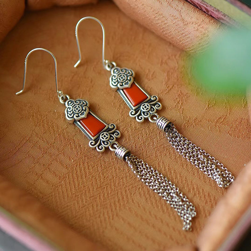 Classic Silver Earring with Timeless Appeal