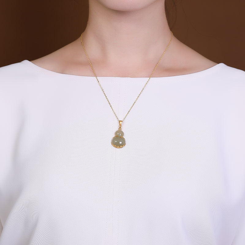 Stunning Gold Pendant for Daily Wear