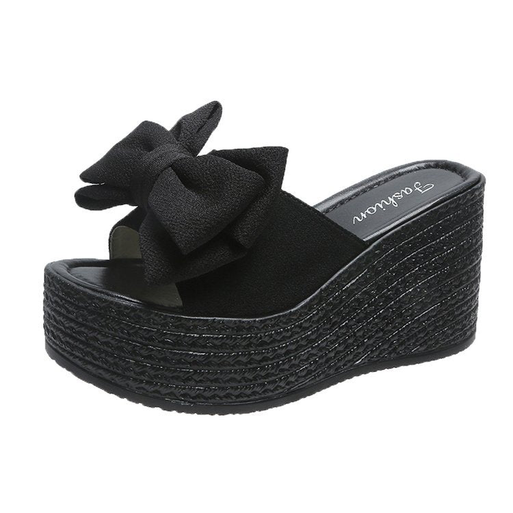 Chic Orthopedic Sandals with Unique Design