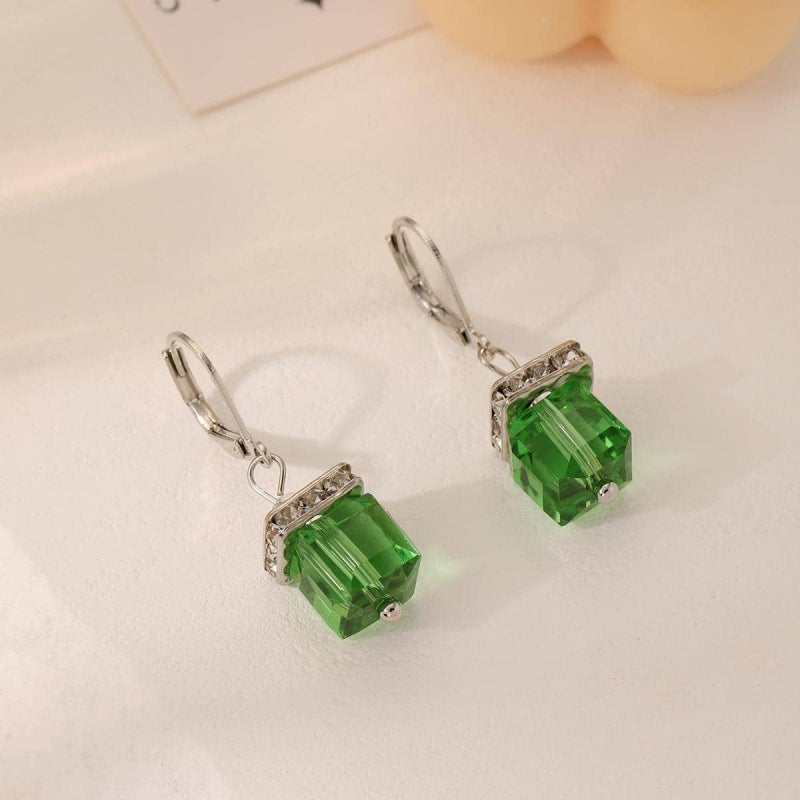 Charming Pearl Earring for Any Occasion