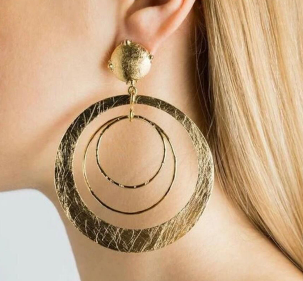 Classic Earring with Timeless Appeal