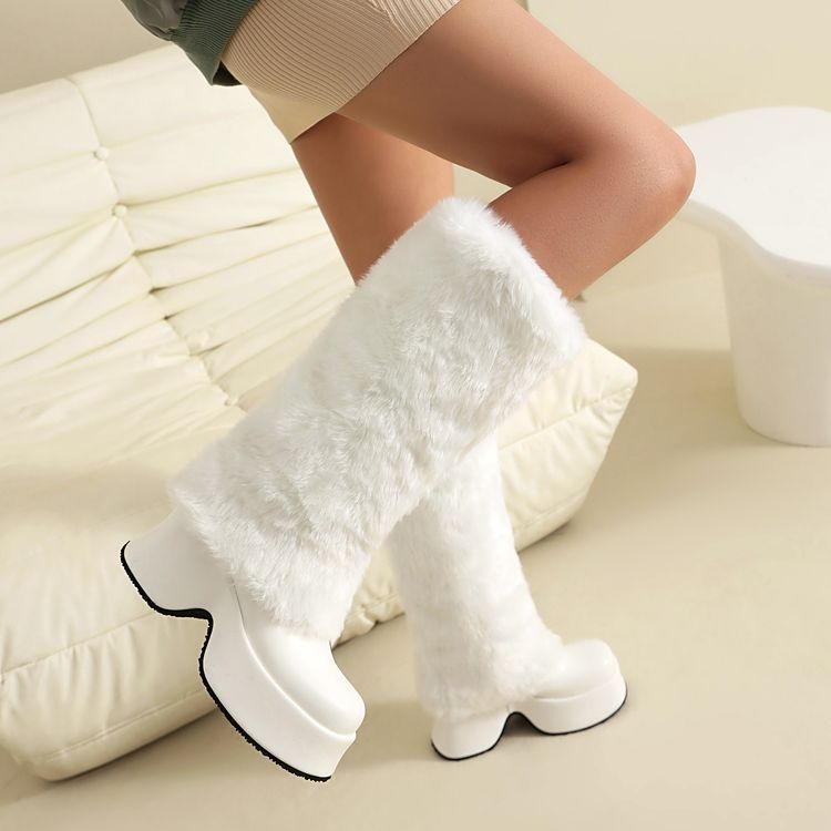 Graceful Orthopedic Boots for Modern Look