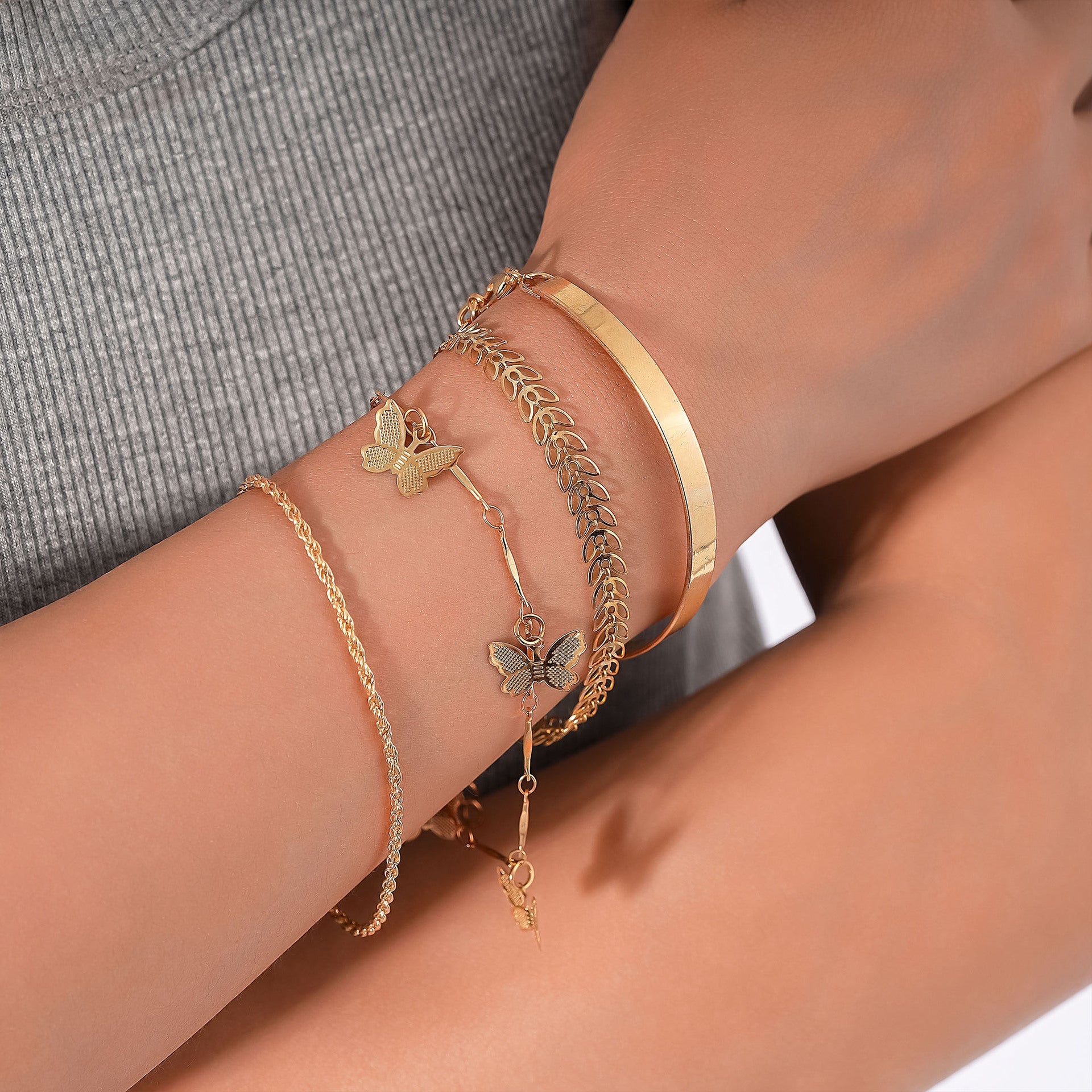 Beautiful Set with Unique Style