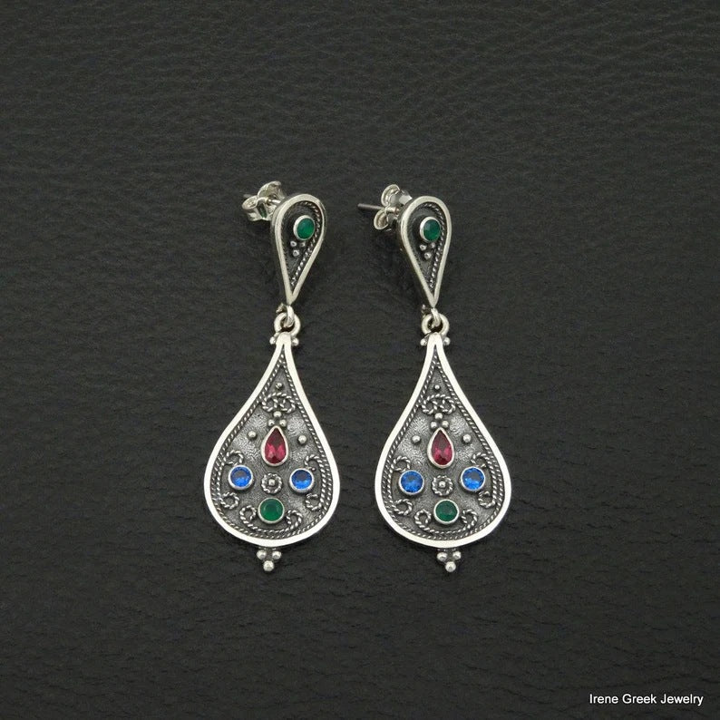 Charming Earring for Any Occasion