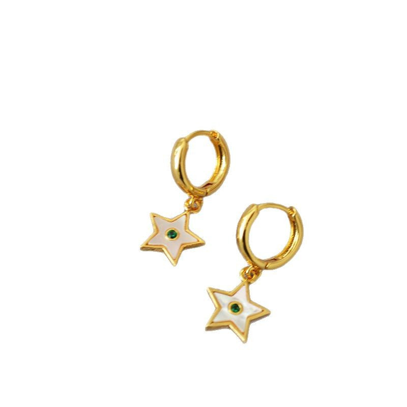 Beautiful Gold Earring with Unique Style