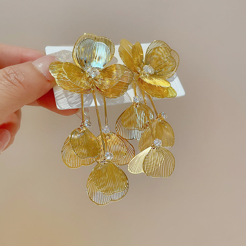 Charming Piece for Any Occasion