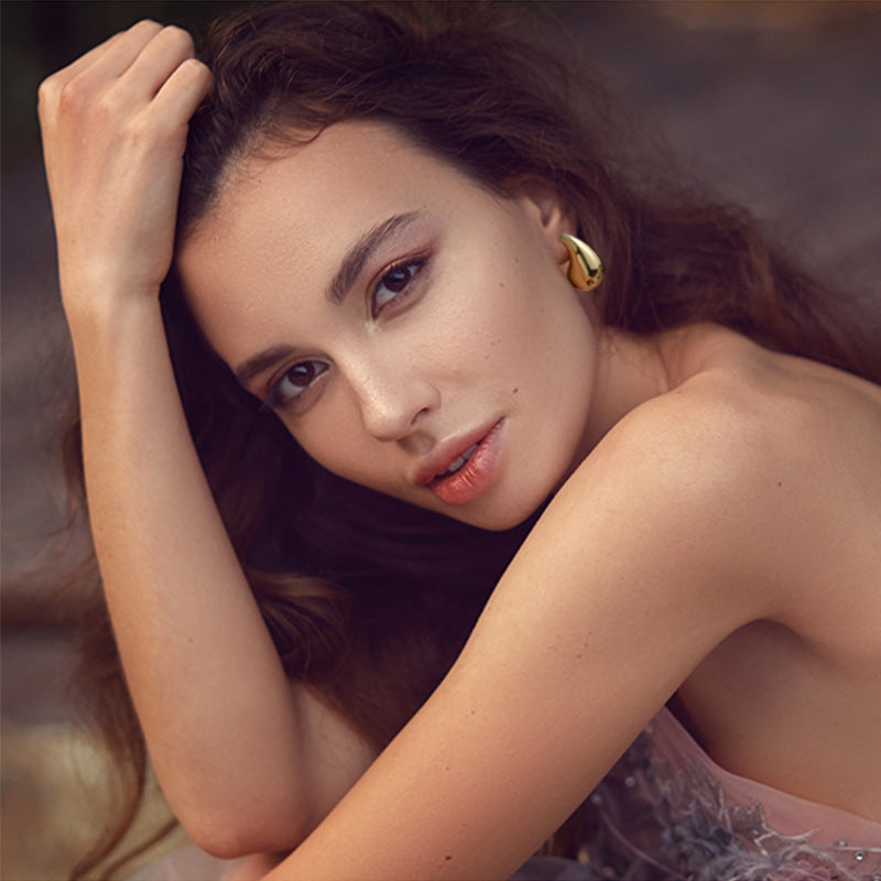 Elegant Gold Earring for Every Occasion