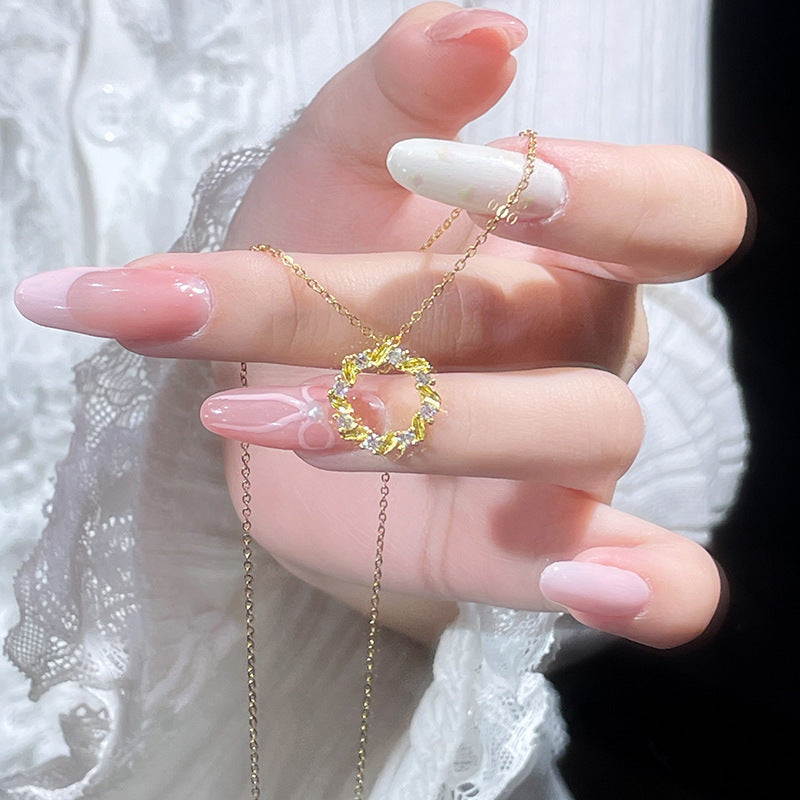 Stunning Necklace for Daily Wear