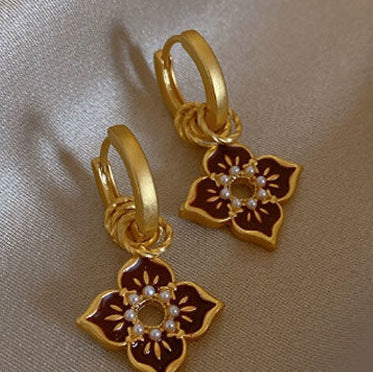 Elegant Pearl Earring for Every Occasion
