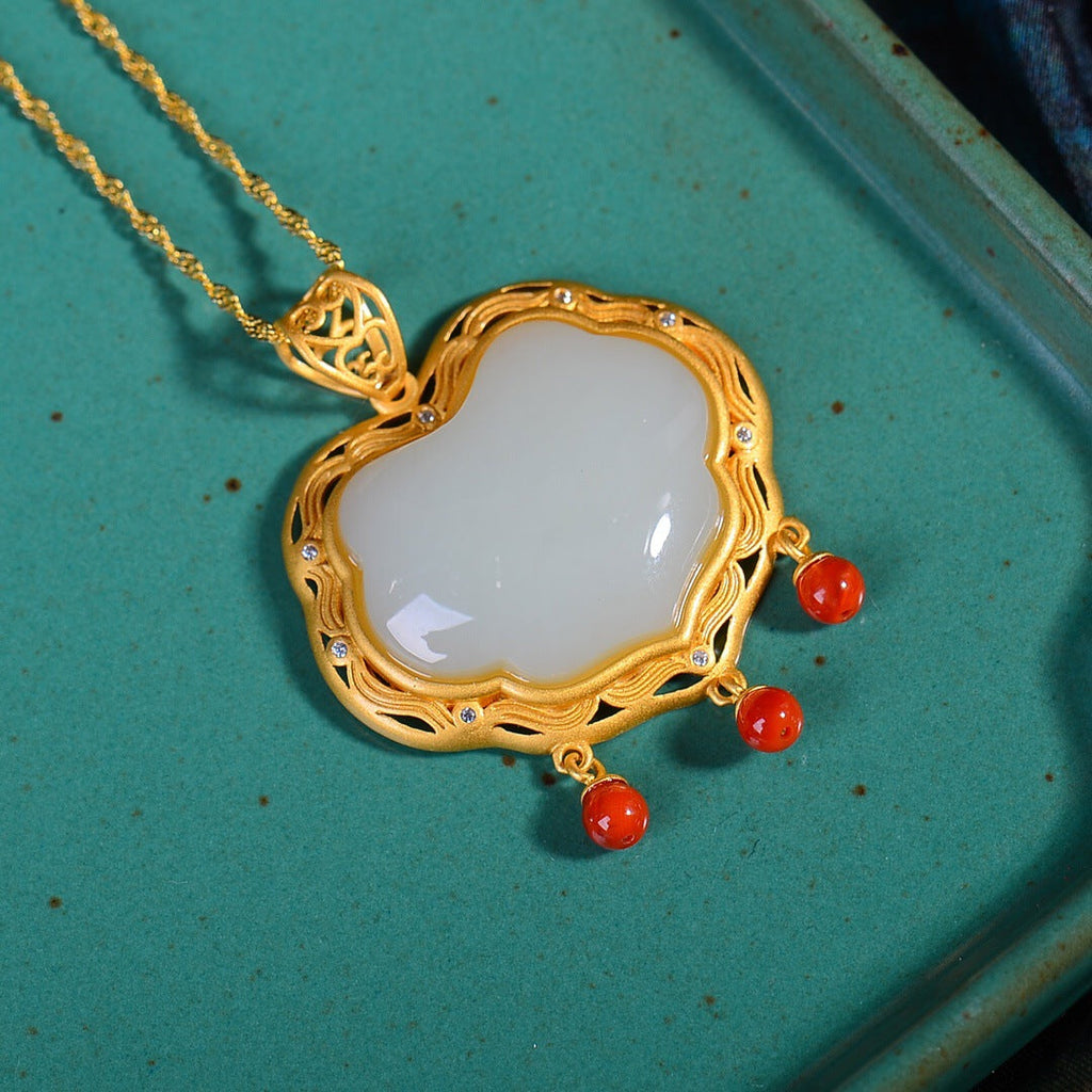 Classic Necklace with Timeless Appeal