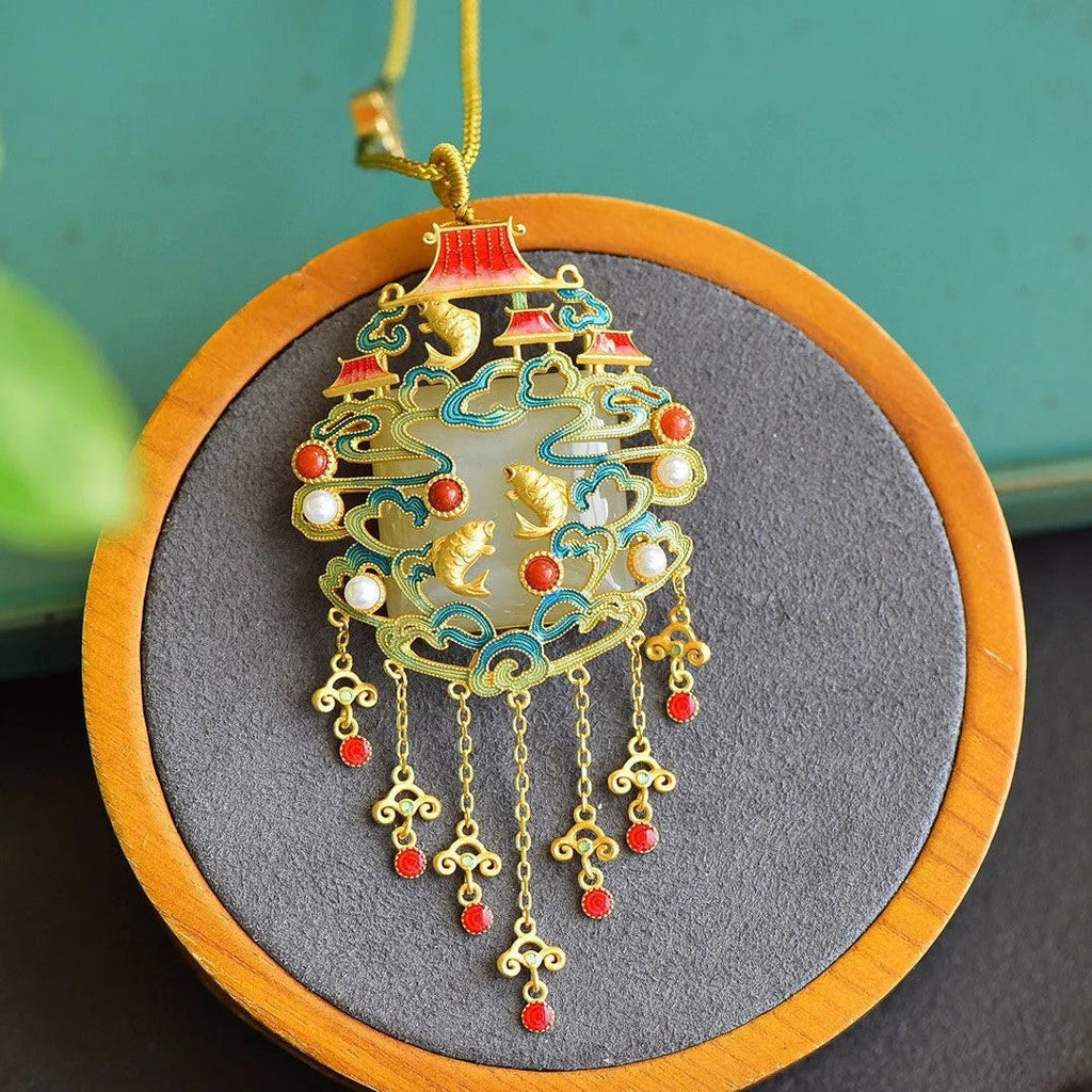 Charming Gold Necklace for Any Occasion