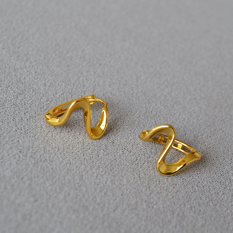 Charming Gold Necklace for Any Occasion