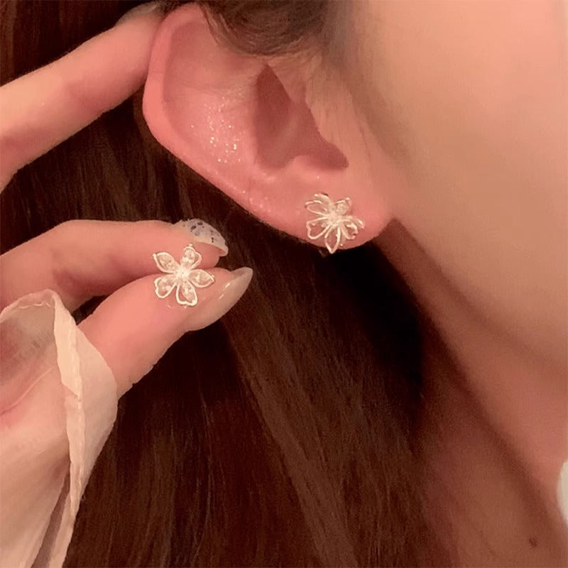 Charming Earring for Any Occasion