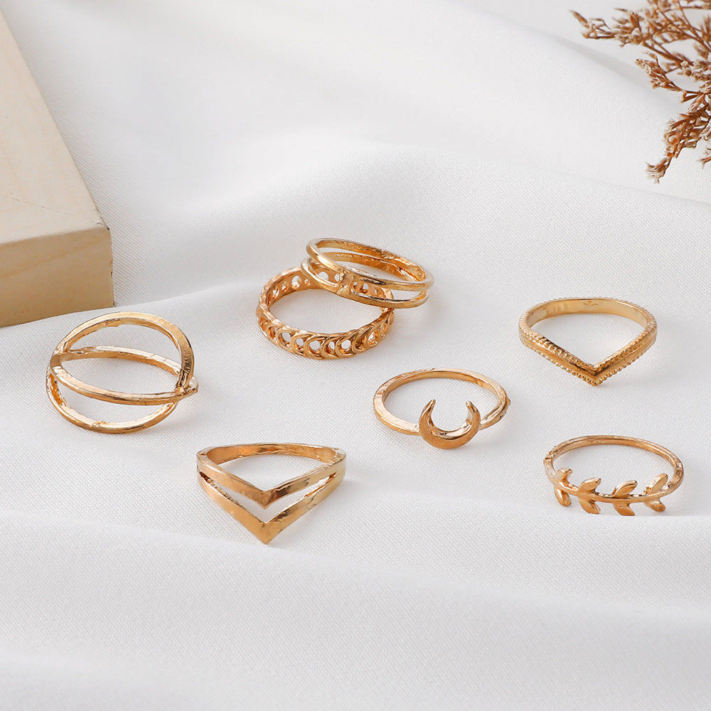 Beautiful Gold Set with Unique Style