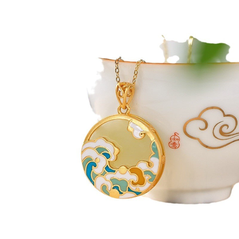 Beautiful Gold Piece with Unique Style