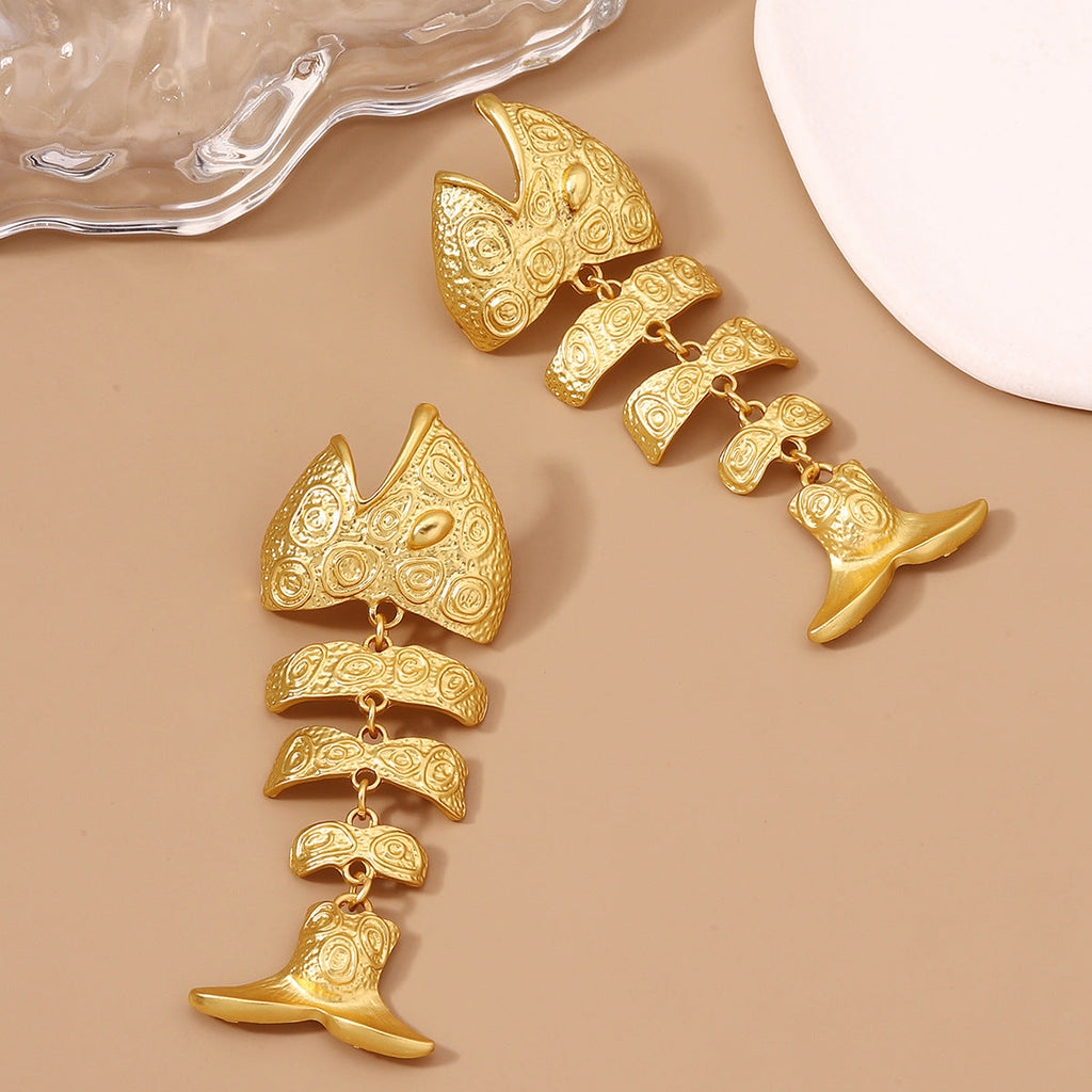 Beautiful Gold Earring with Unique Style