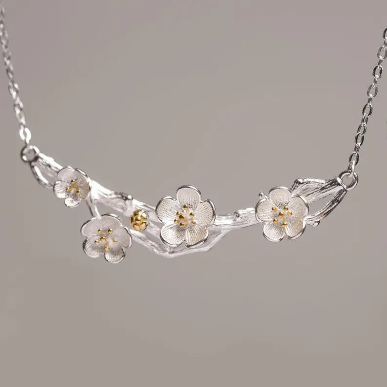 Classic Necklace with Timeless Appeal