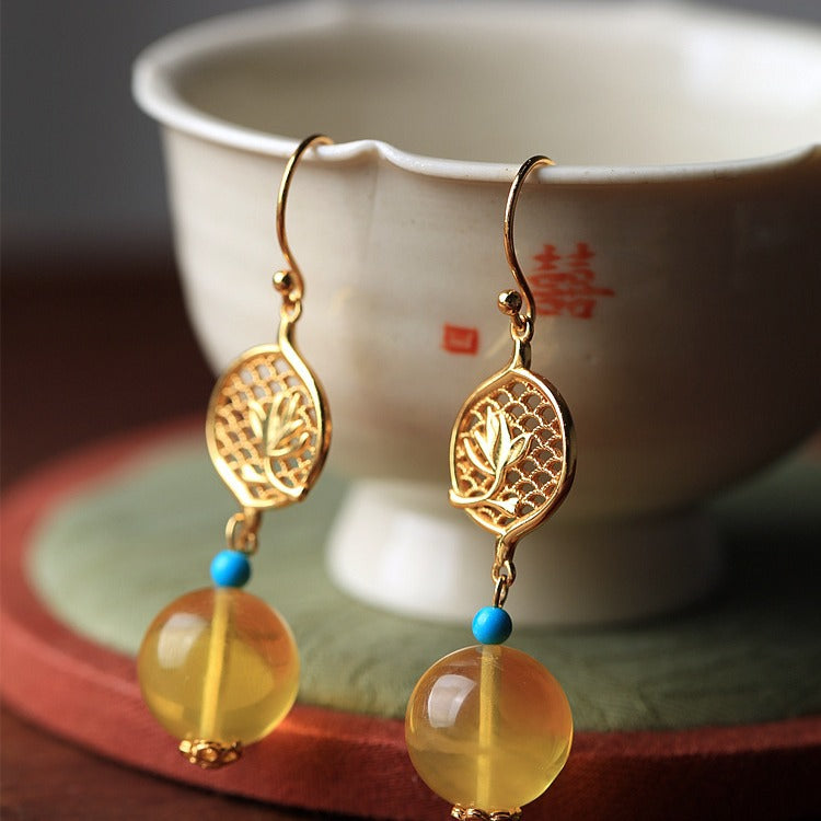 Charming Silver Earring for Any Occasion