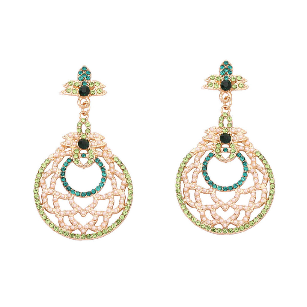 Charming Earring for Any Occasion