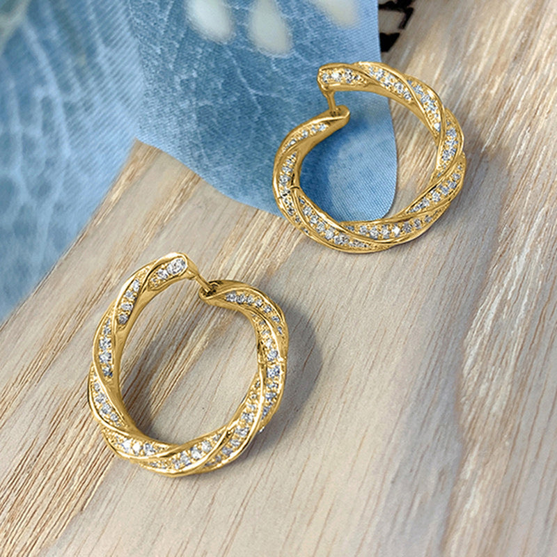 Romantic Earring for Special Moments