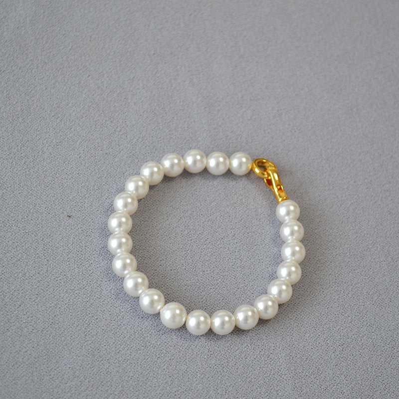 Charming Gold Bracelet for Any Occasion