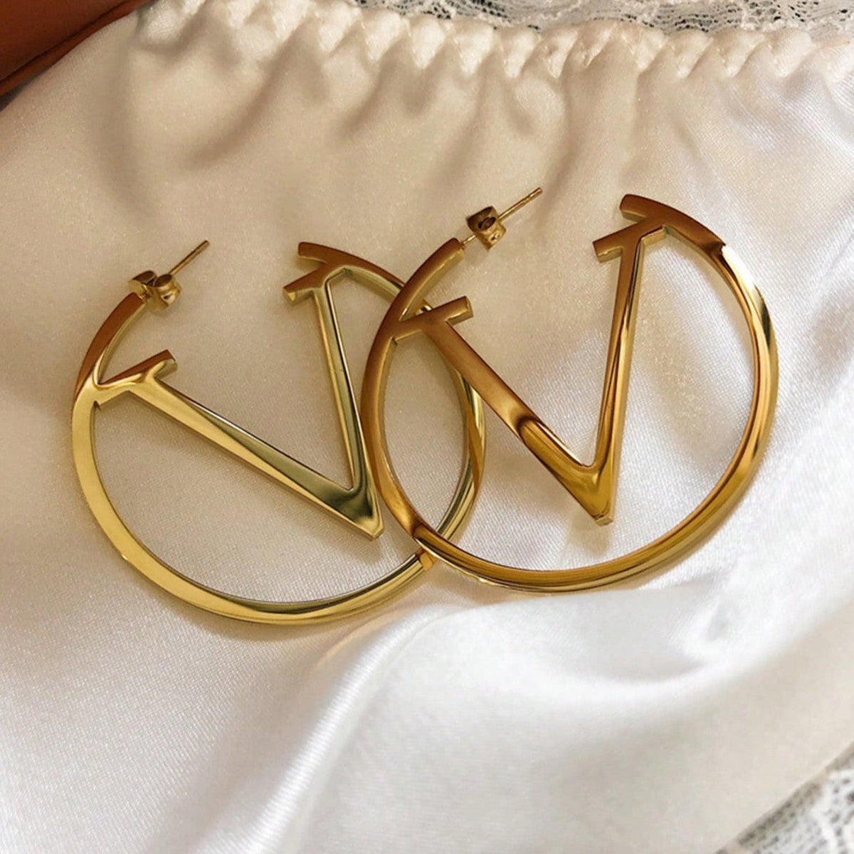 Romantic Earring for Special Moments
