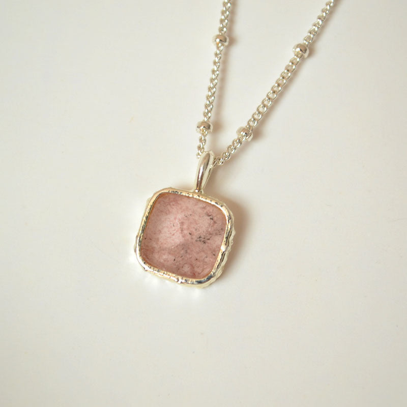 Romantic Silver Necklace for Special Moments