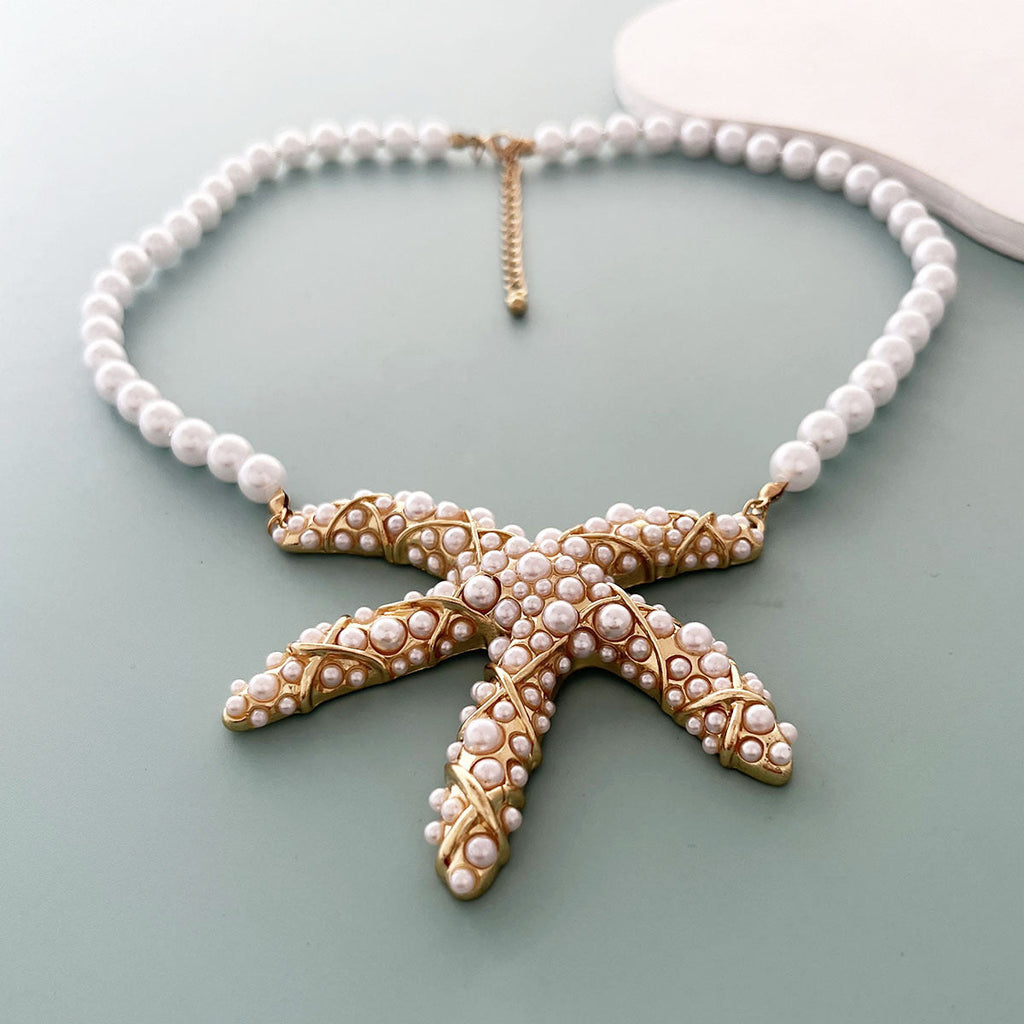 Romantic Pearl Necklace for Special Moments