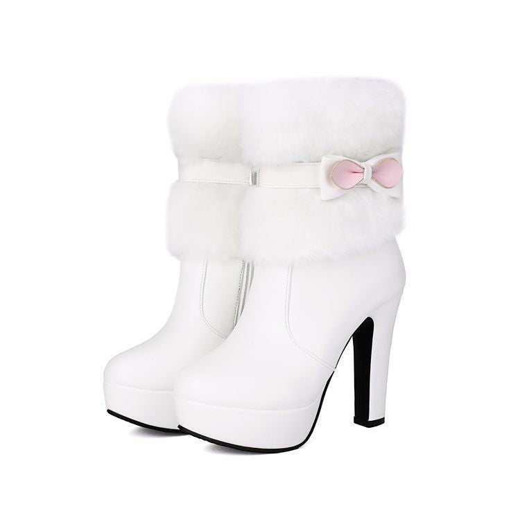 Graceful Orthopedic Boots for Modern Look