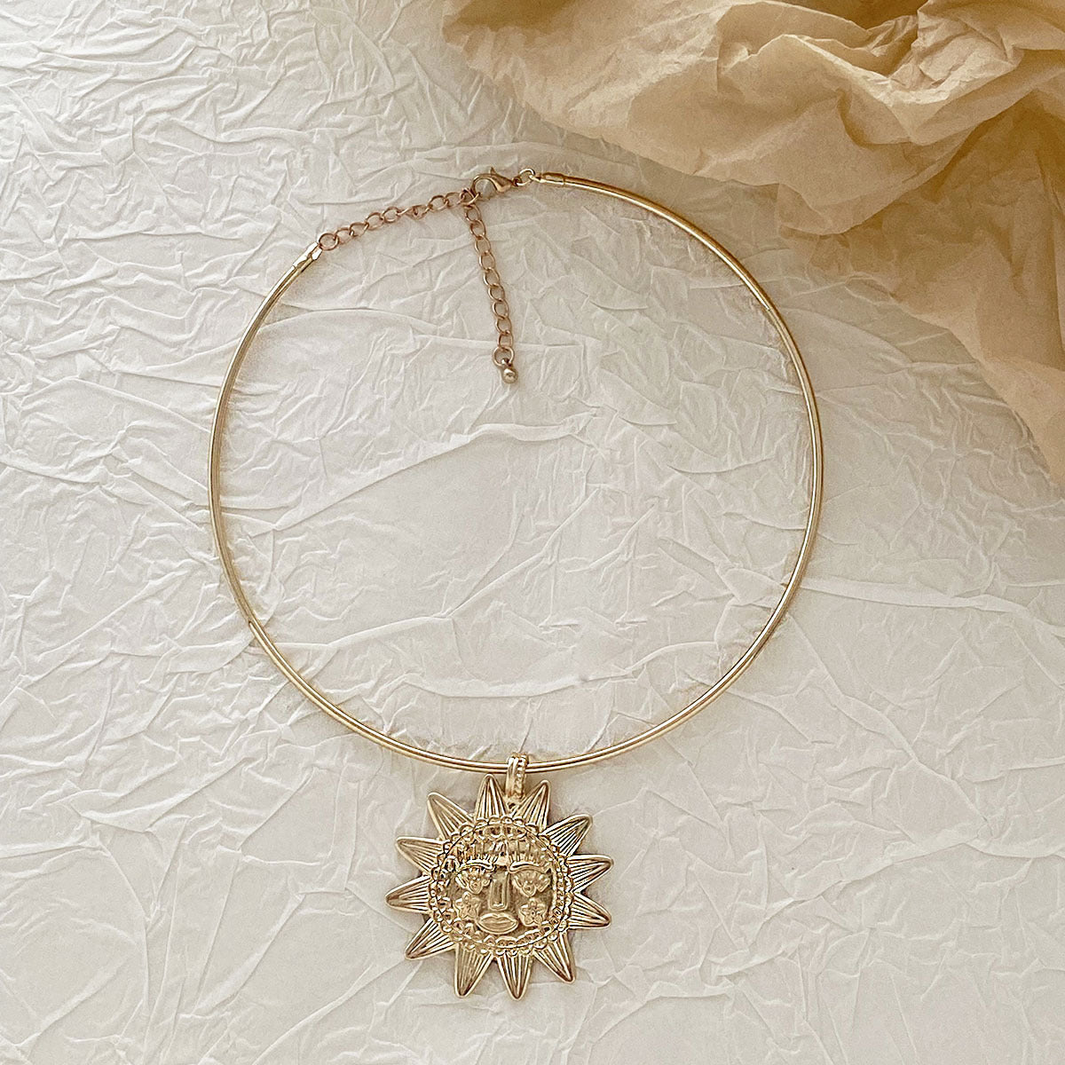 Charming Pendant for Any Occasion