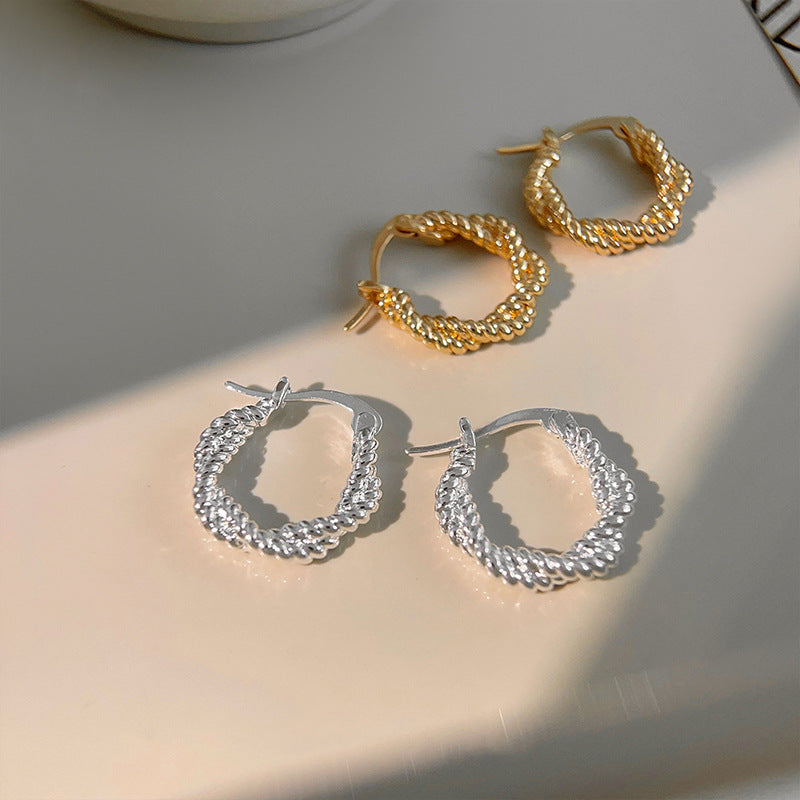 Charming Earring for Any Occasion