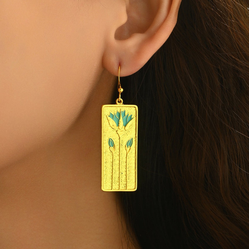 Romantic Earring for Special Moments
