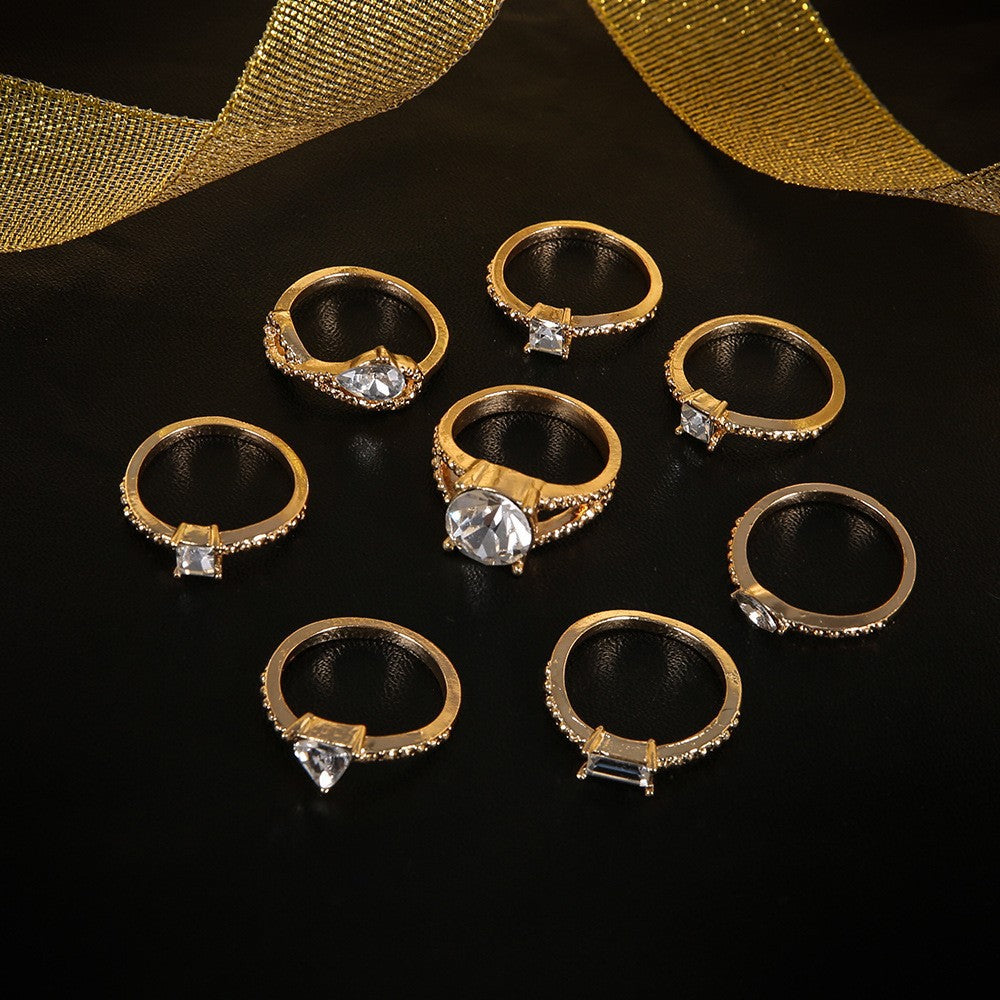 Beautiful Gold Set with Unique Style