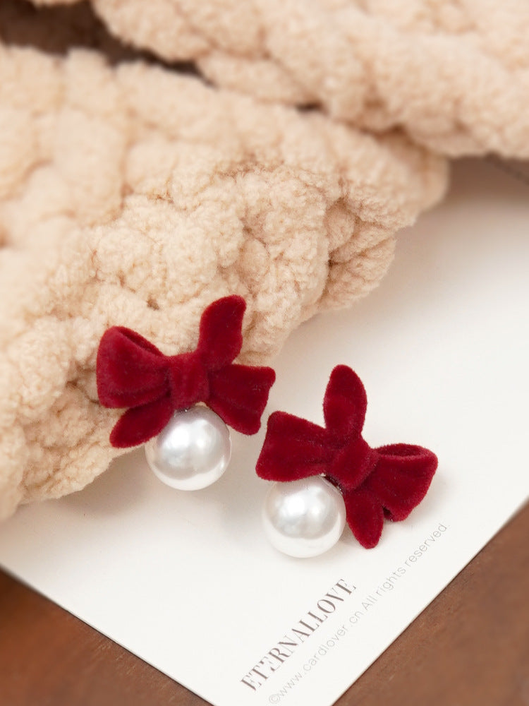 Stunning Pearl Earring for Daily Wear