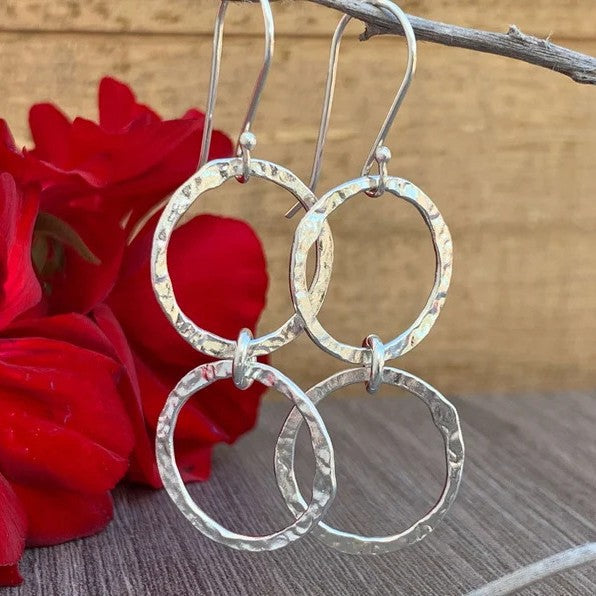 Charming Earring for Any Occasion