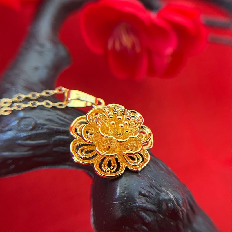 Elegant Piece for Every Occasion