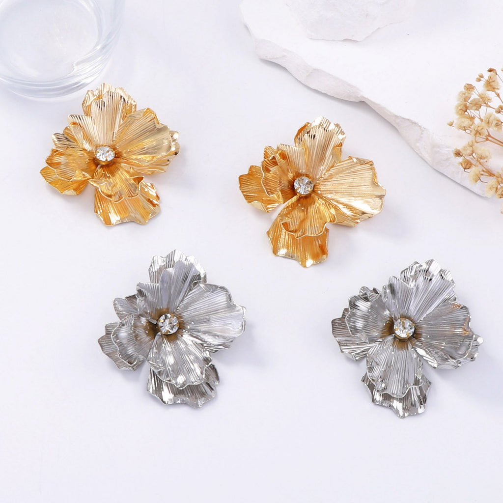 Classic Earring with Timeless Appeal