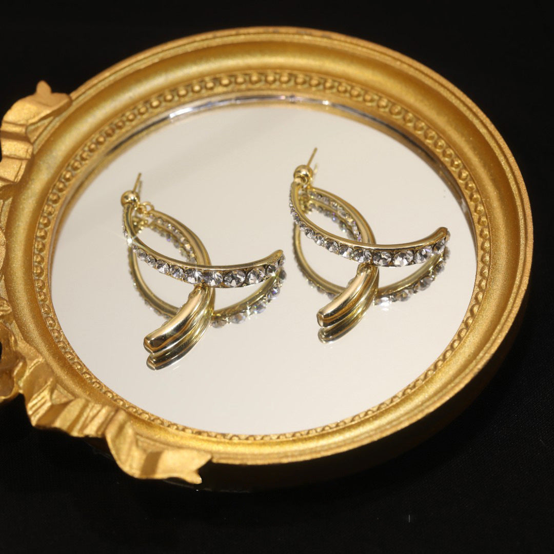 Charming Piece for Any Occasion