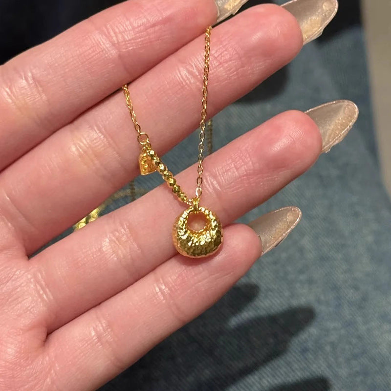 Stunning Necklace for Daily Wear