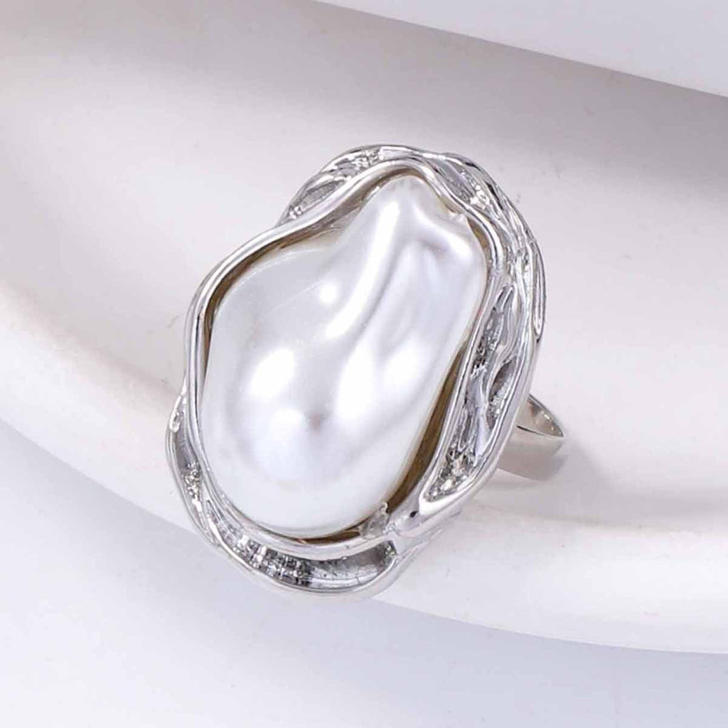 Stunning Pearl Bracelet for Daily Wear