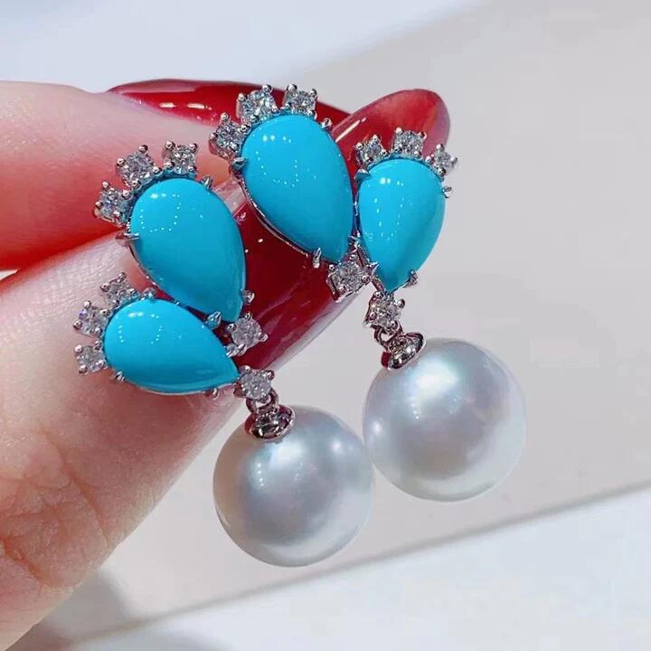 Classic Pearl Earring with Timeless Appeal