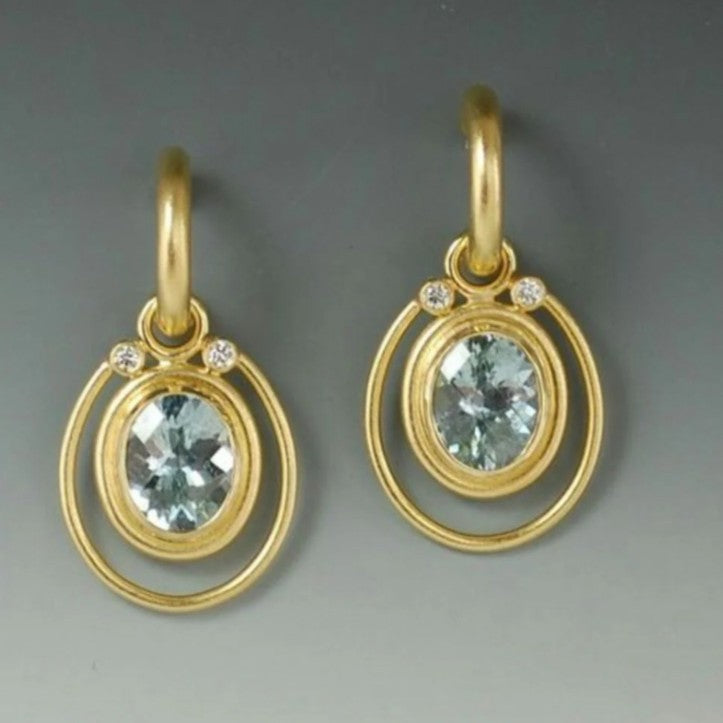 Classic Gold Earring with Timeless Appeal
